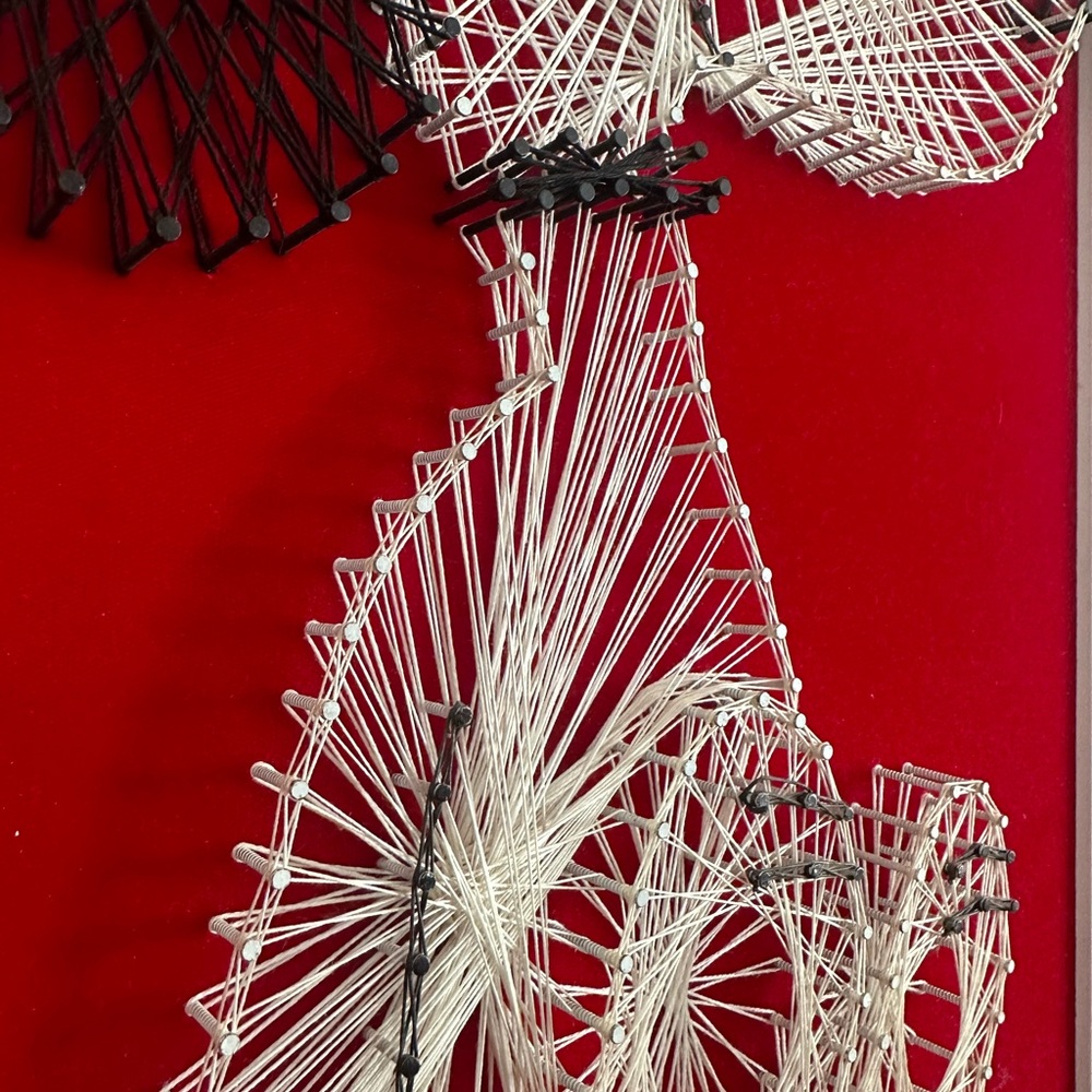 Snoopy Handmade String Art frame - Picture 7 of 8